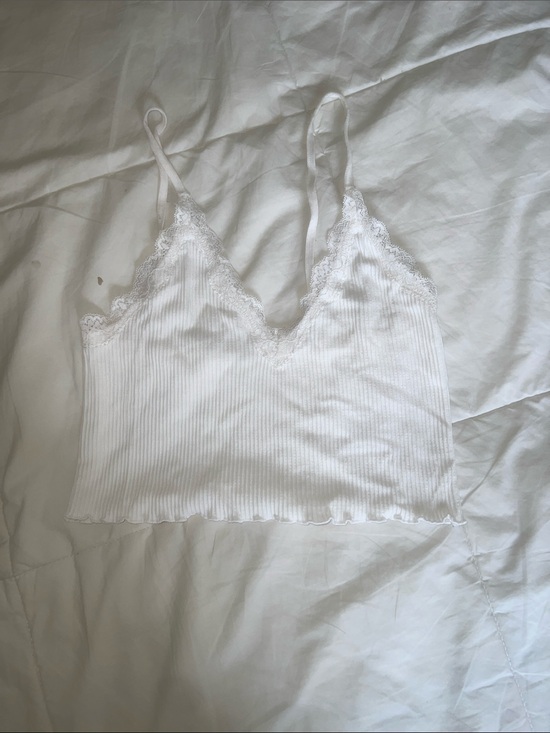 Urban Outfitters Other - Urban Outfitters White Ribbed Lace Trim Cropped Cami